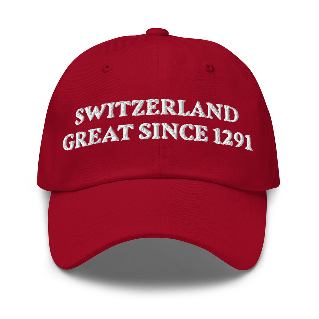 Switzerland Great Since 1291, cappellino rosso ricamato ispirato al look diventato virale ai Mondiali 2026 — vista frontale