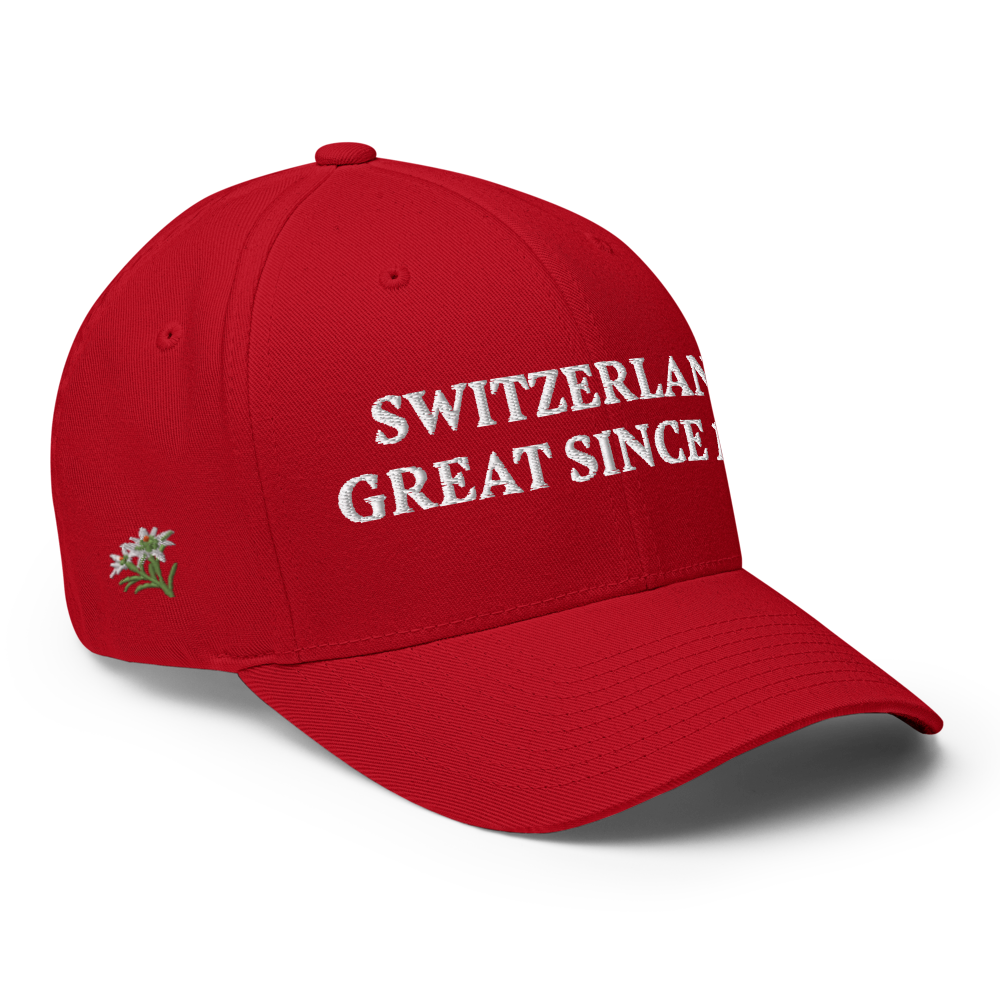 Cappellino Switzerland Great Since 1291 Flexfit, vista angolata con ricamo Edelweiss